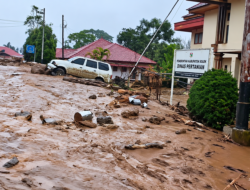 Banjir Bandang Terjang Kompleks Pemkab Solok, Sejumlah Kantor Dinas dan Rumah Warga Rusak